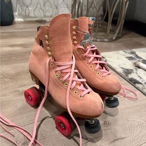 Moxi Lolly Skates